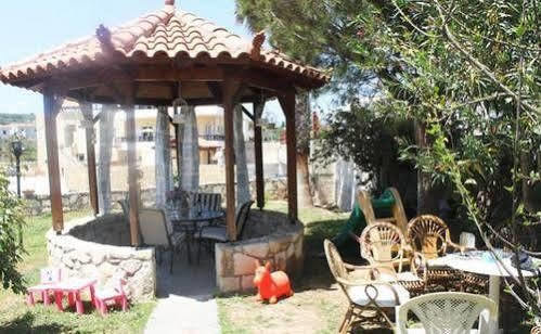Yannis Pothoulakis Apartments Almirida Esterno foto